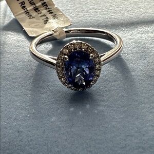 18k Iliana Tanzanite diamond ring